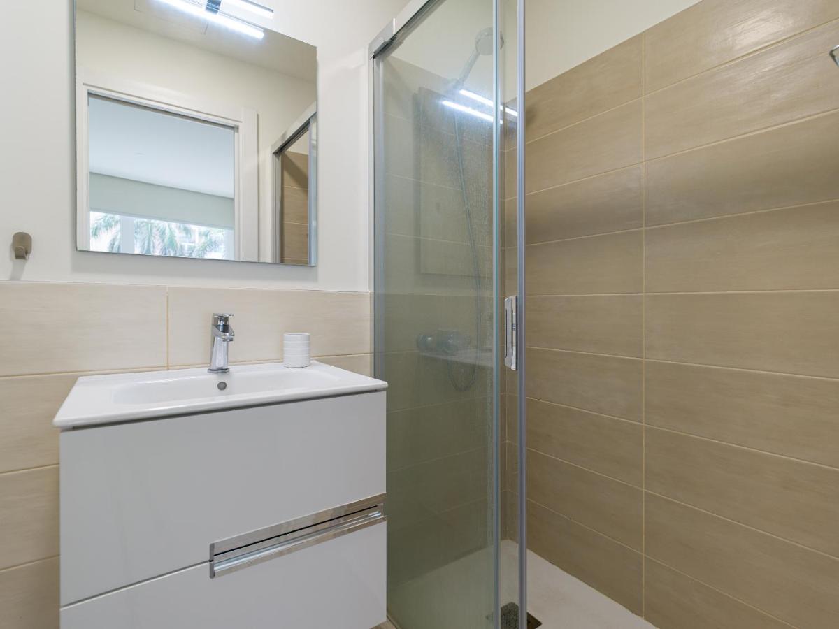 Homeforguest Apartamento Con Terraza Y Parking En Las Canteras Las Palmas de Gran Canaria Ngoại thất bức ảnh